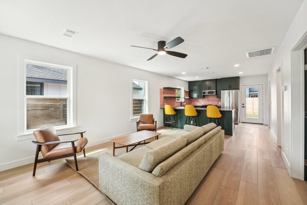 Photo of 2312 Canterbury St #A St, Austin, TX 78702 (MLS # 5636031)