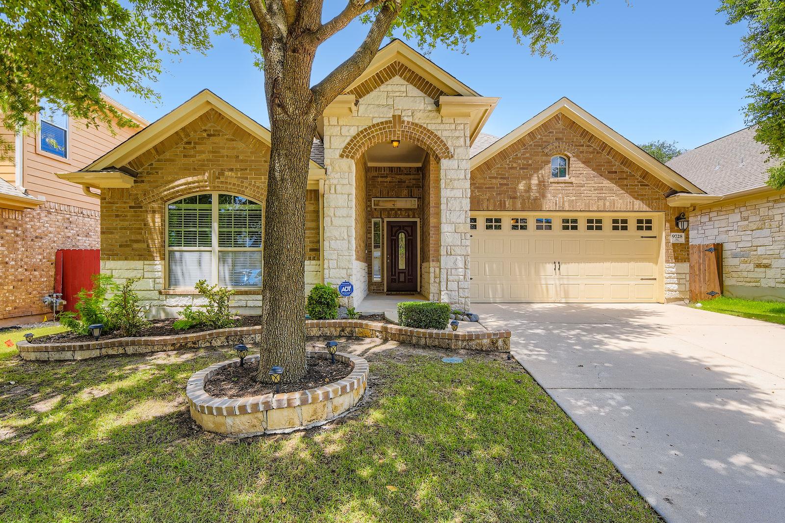 9728 Alex LN