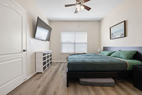 Tiny photo for 6000 Shepherd Mountain CV #302, Austin, TX 78730 (MLS # 6165113)