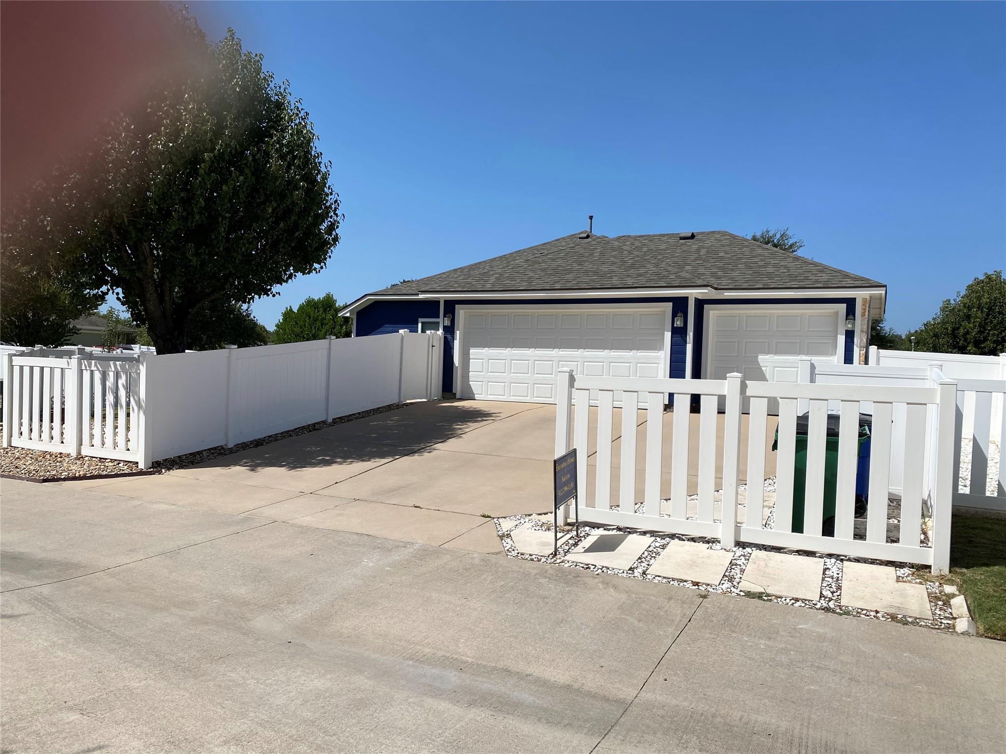 1606 DISCOVERY BLVD