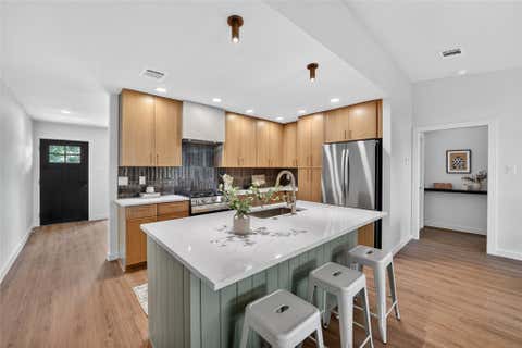 Photo of 2412 Aldford DR, Austin, TX 78745 (MLS # 5399243)