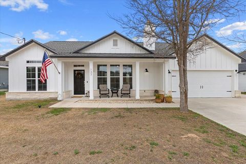 Photo of 137 Kawainui LN, Bastrop, TX 78602 (MLS # 7736932)