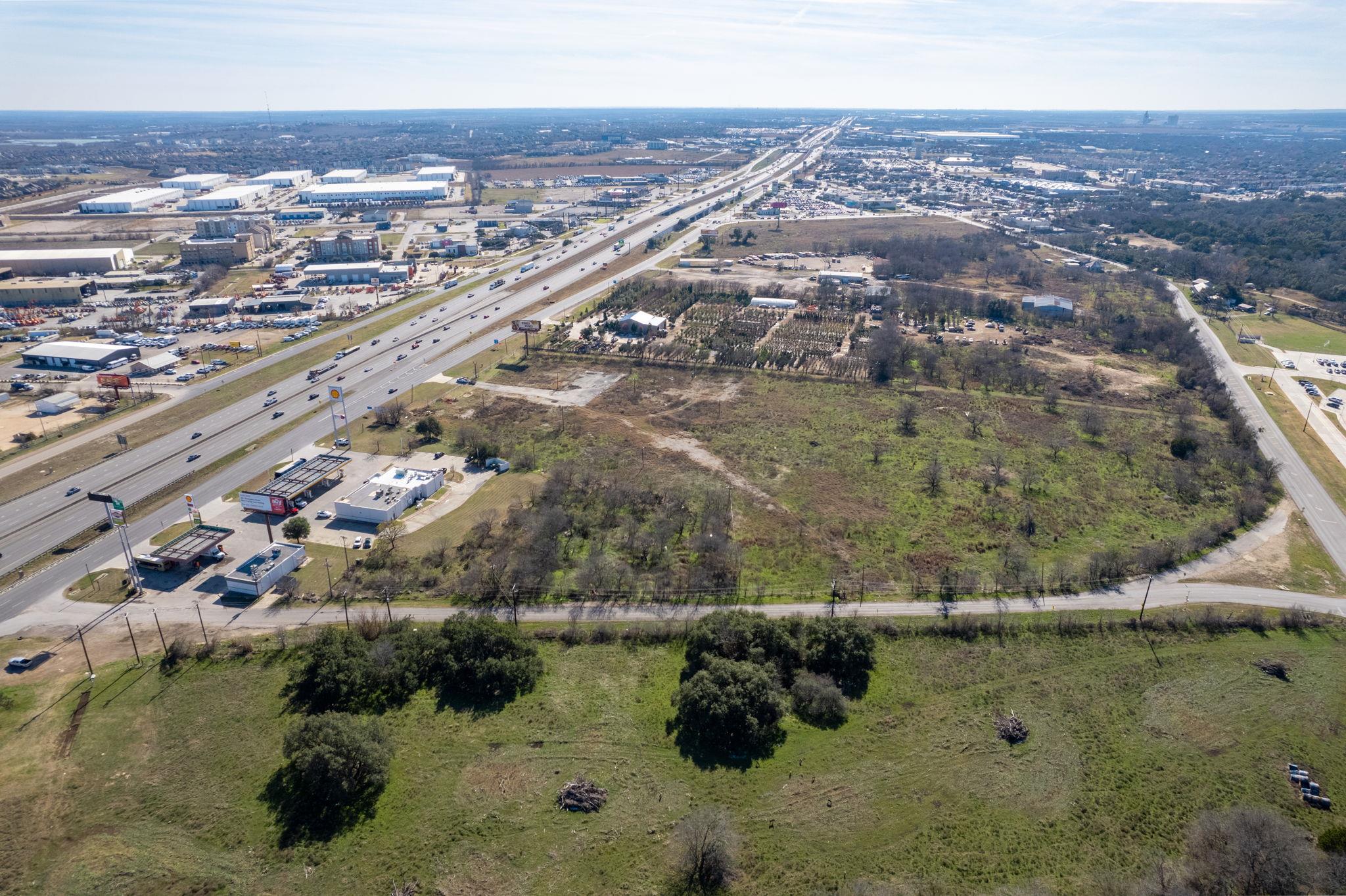 1701 Manchaca Springs RD