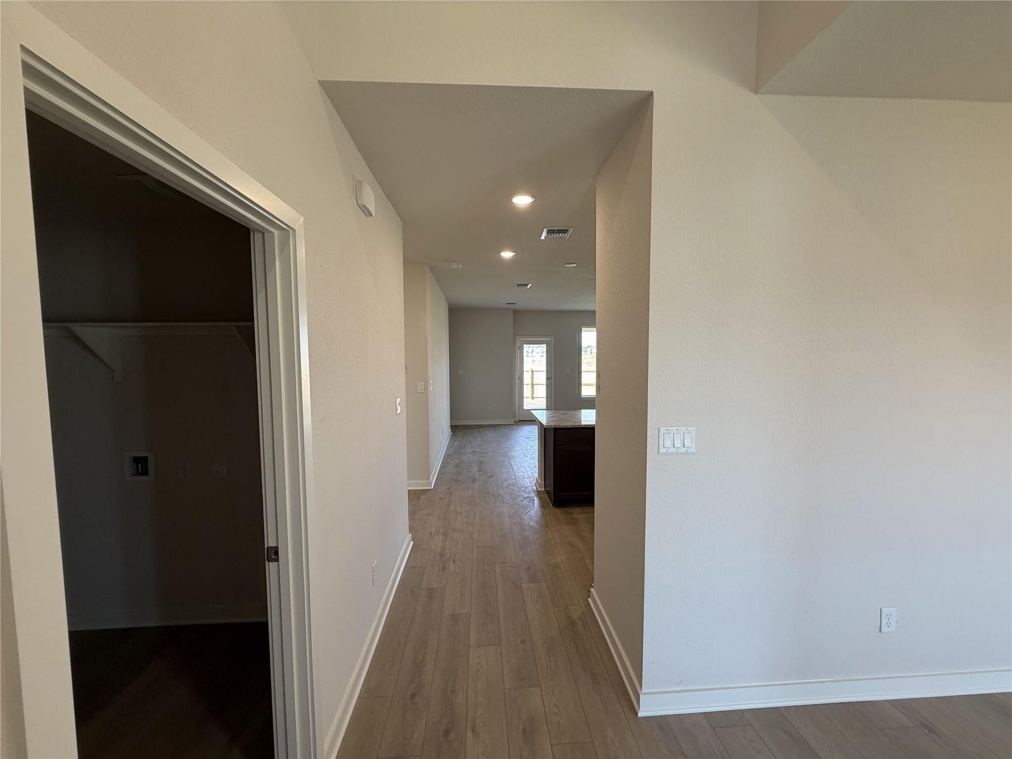 276 Gus LOOP
