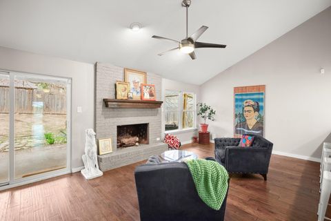 Tiny photo for 7404 Barcelona DR, Austin, TX 78752 (MLS # 7546128)