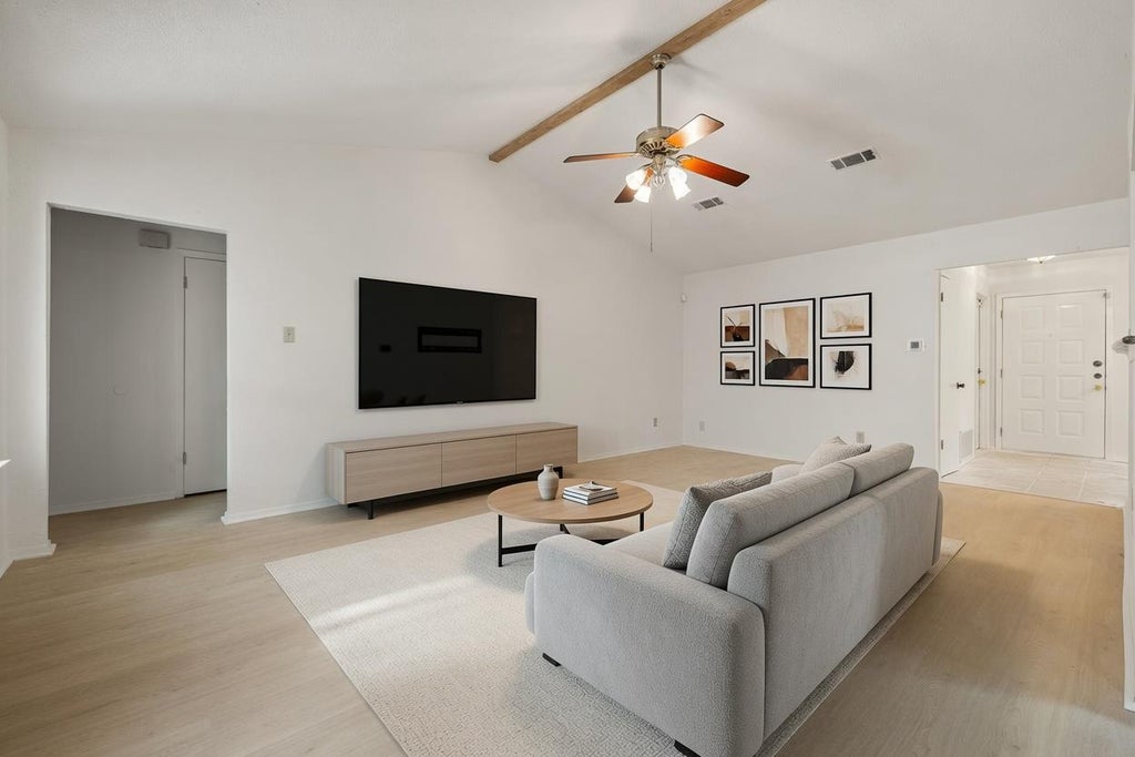 Photo of 9709 Moorberry ST, Austin, TX 78729 (MLS # 7092304)