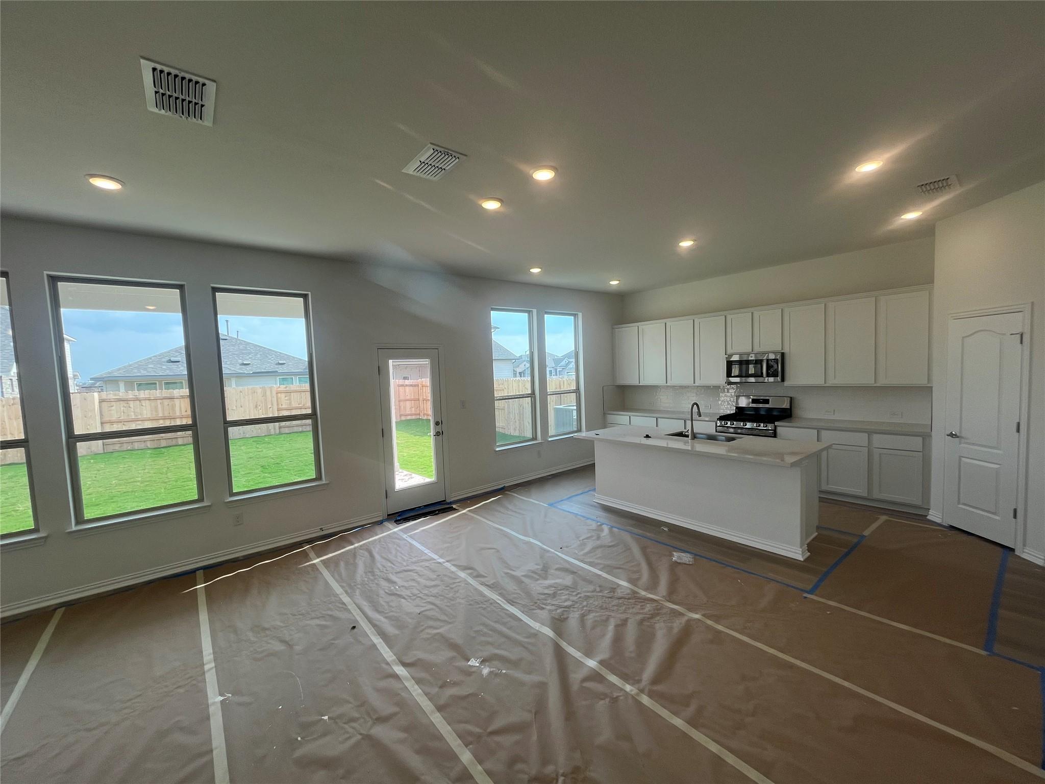 13801 Scarlett Song DR