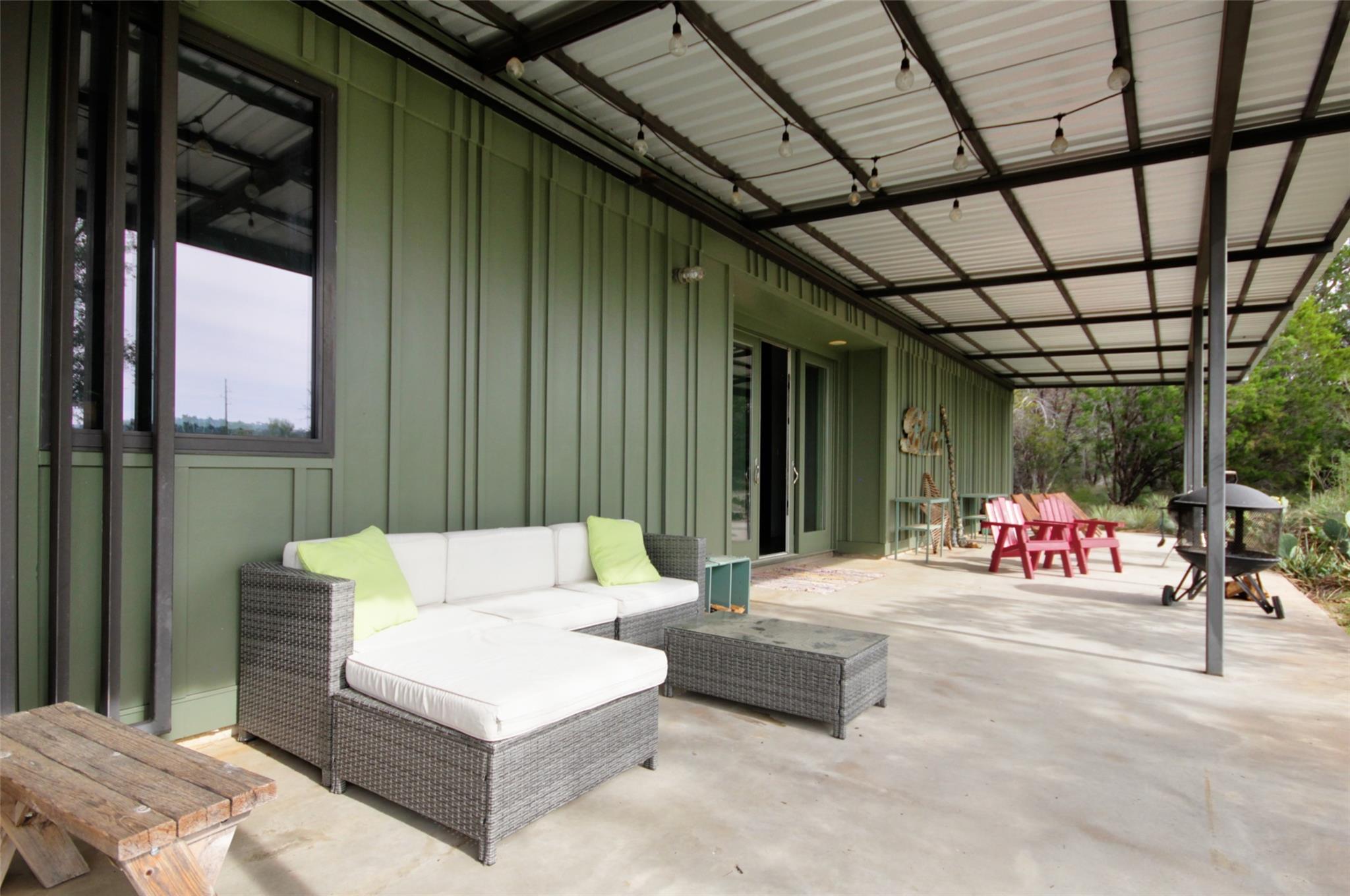 1145 Longhorn DR