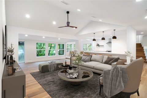 8707 White Cliff DR Austin TX 78759