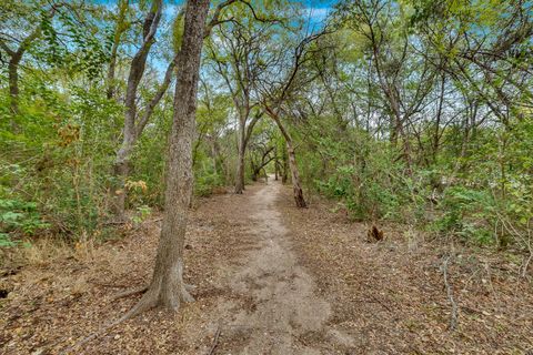 Tiny photo for 2510 Keepsake DR, Austin, TX 78745 (MLS # 8065009)