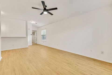 Tiny photo for 2510 Keepsake DR, Austin, TX 78745 (MLS # 8065009)