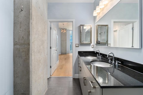 Tiny photo for 360 Nueces ST #1611, Austin, TX 78701 (MLS # 1048862)