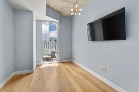 Tiny photo for 360 Nueces ST #1611, Austin, TX 78701 (MLS # 1048862)