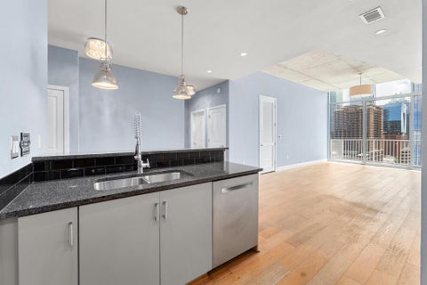 Tiny photo for 360 Nueces ST #1611, Austin, TX 78701 (MLS # 1048862)