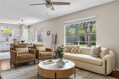 Photo of 8007 Stillwood LN, Austin, TX 78757 (MLS # 4142275)