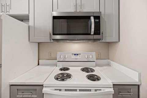 Tiny photo for 712 GRAHAM PL #302, Austin, TX 78705 (MLS # 7284178)