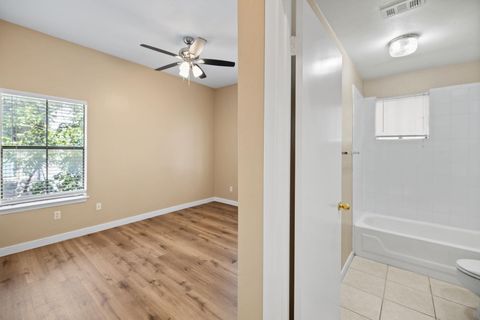 Tiny photo for 712 GRAHAM PL #302, Austin, TX 78705 (MLS # 7284178)