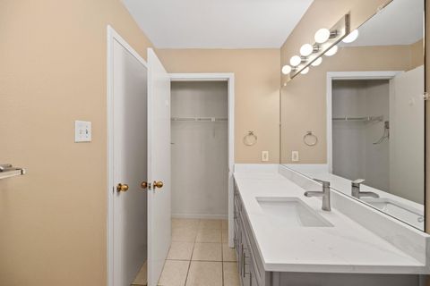 Tiny photo for 712 GRAHAM PL #302, Austin, TX 78705 (MLS # 7284178)