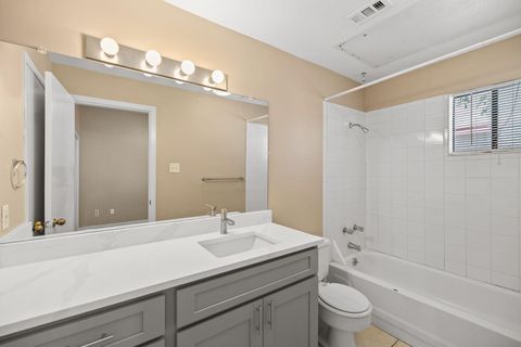 Tiny photo for 712 GRAHAM PL #302, Austin, TX 78705 (MLS # 7284178)