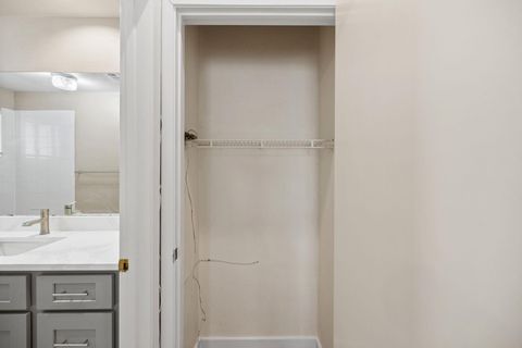 Tiny photo for 712 GRAHAM PL #302, Austin, TX 78705 (MLS # 7284178)