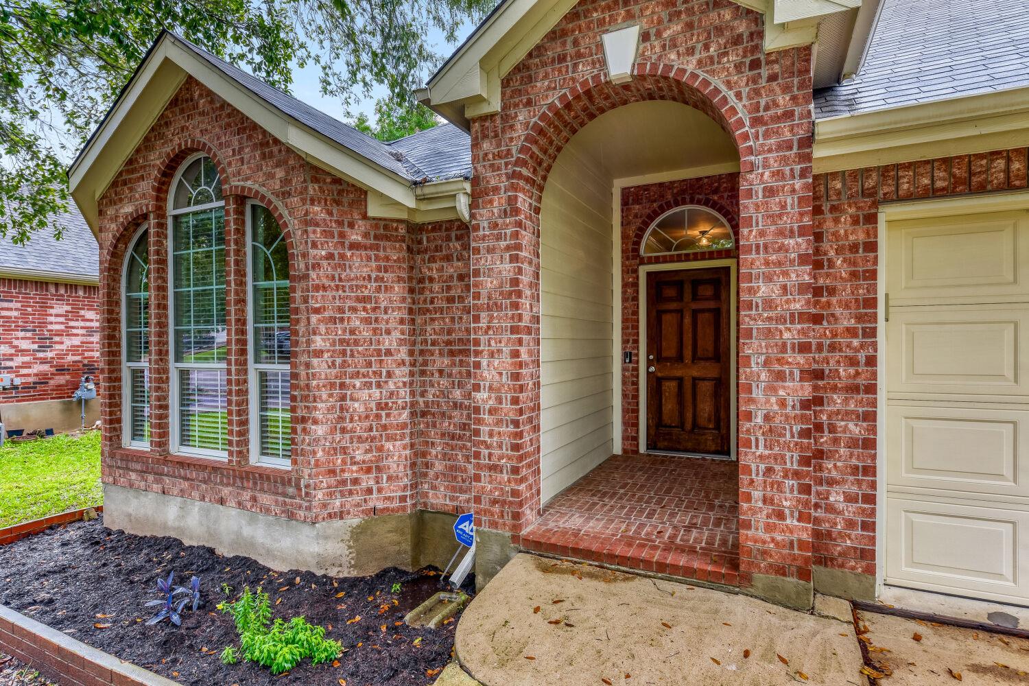 421 Racetrack DR