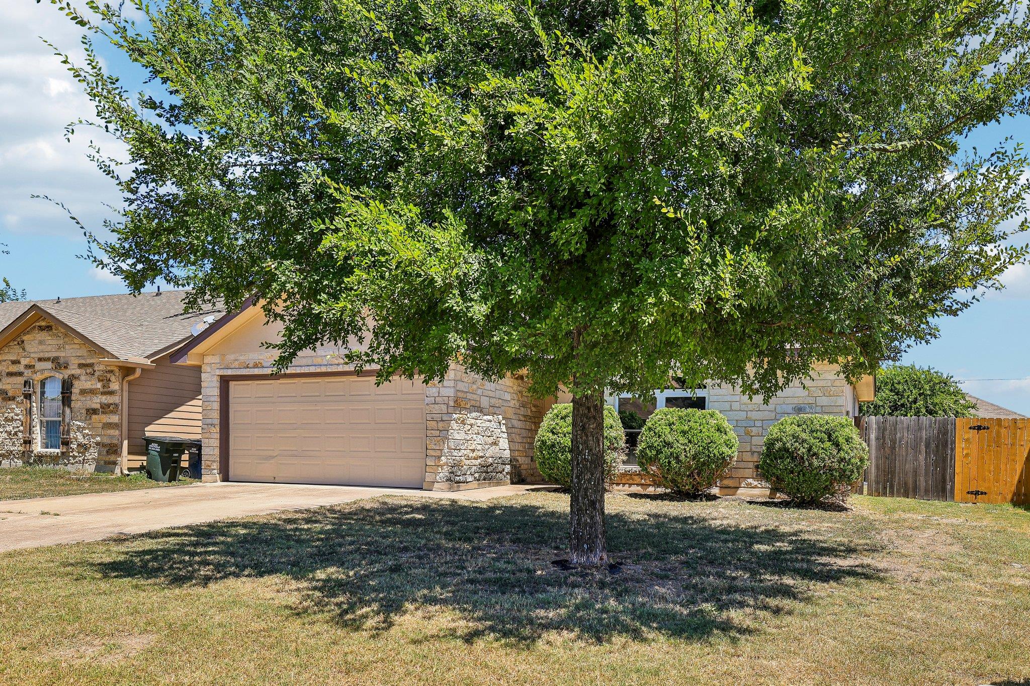 224 Copper LN