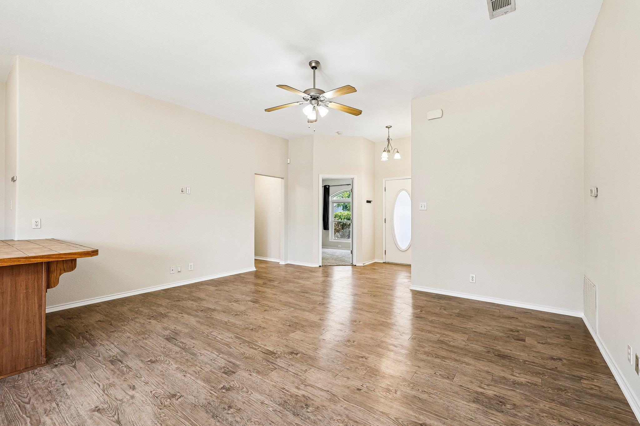 224 Copper LN