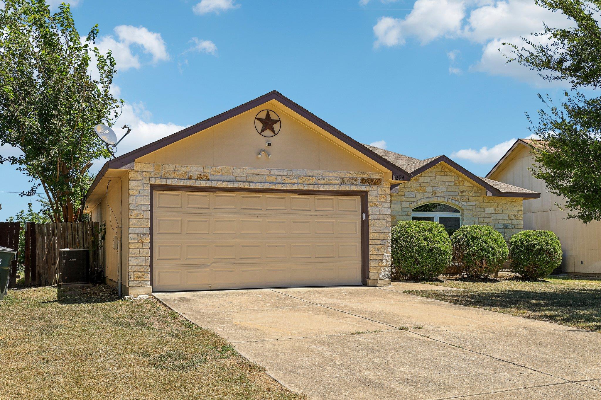 224 Copper LN