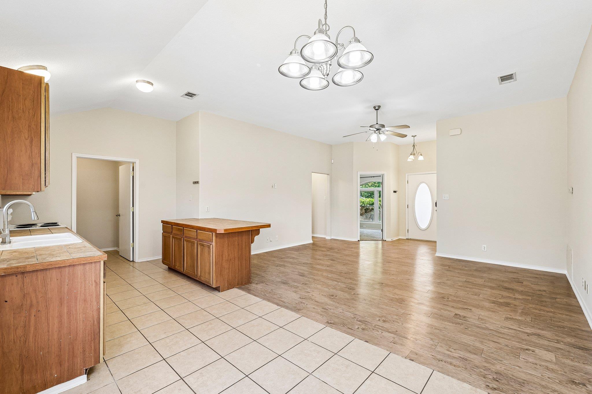 224 Copper LN