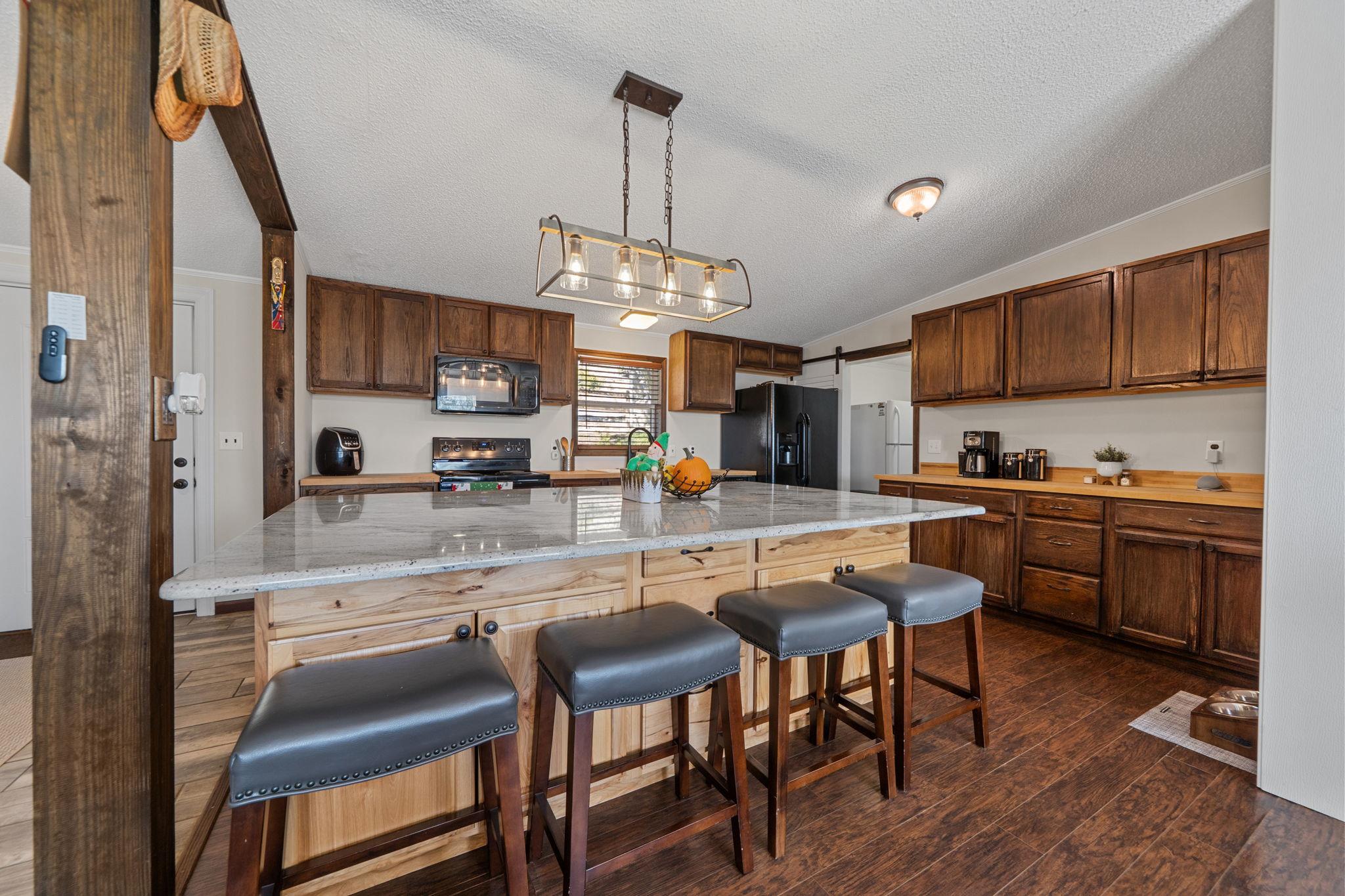 28609 Paradise Manor DR