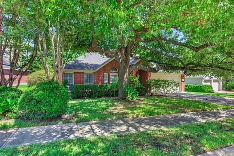 Photo of 1402 Club Chase DR, Pflugerville, TX 78660 (MLS # 5553861)