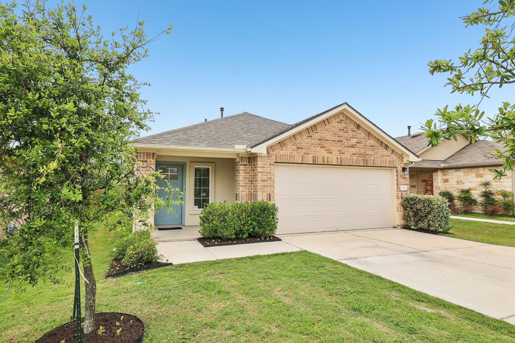 136 Ellinger RD