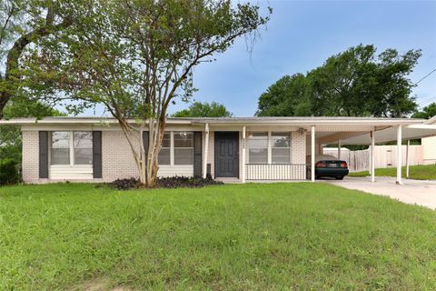 Photo of 1800 Rhodes RD, Austin, TX 78721 (MLS # 2672258)
