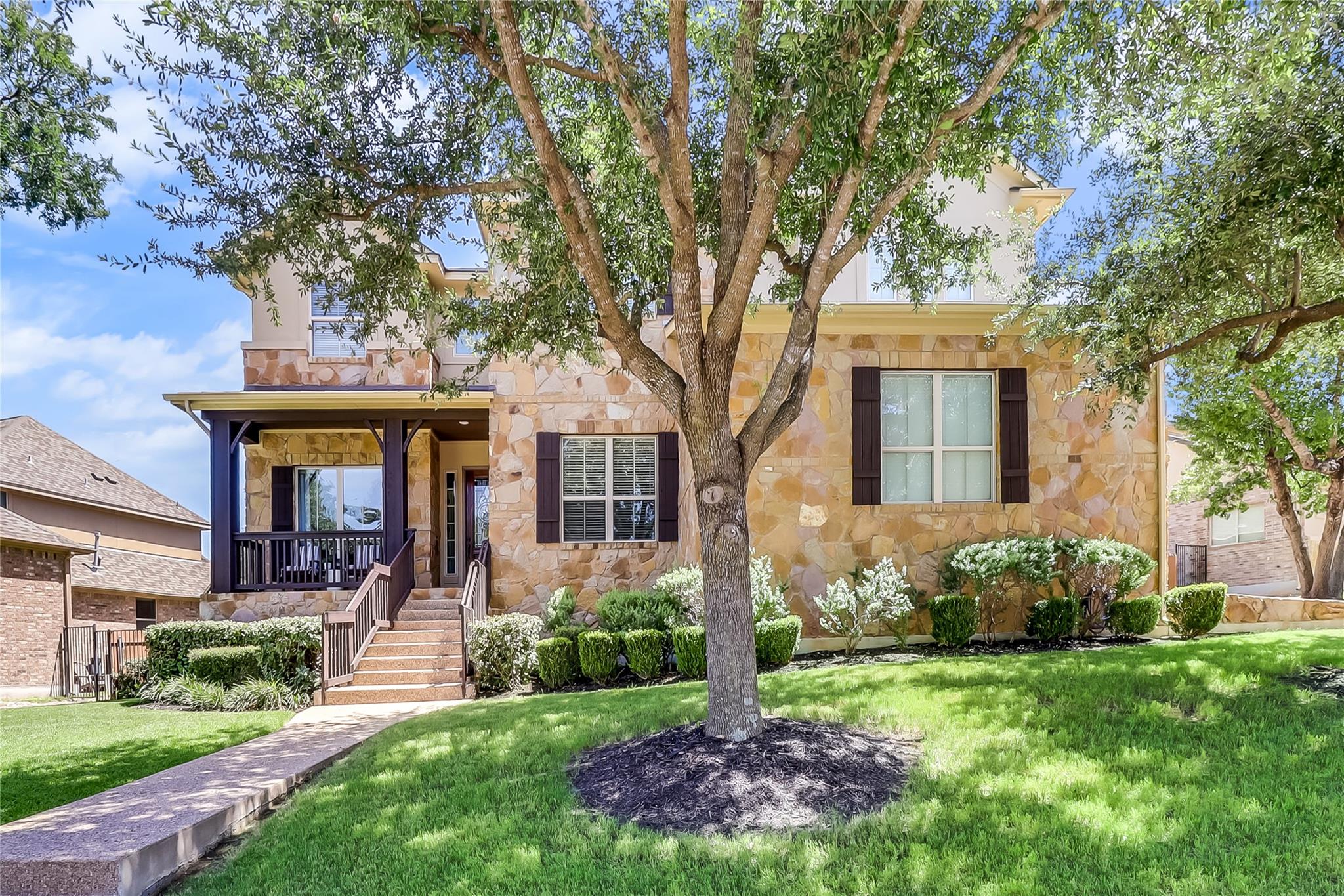 312 Bluff Point BND