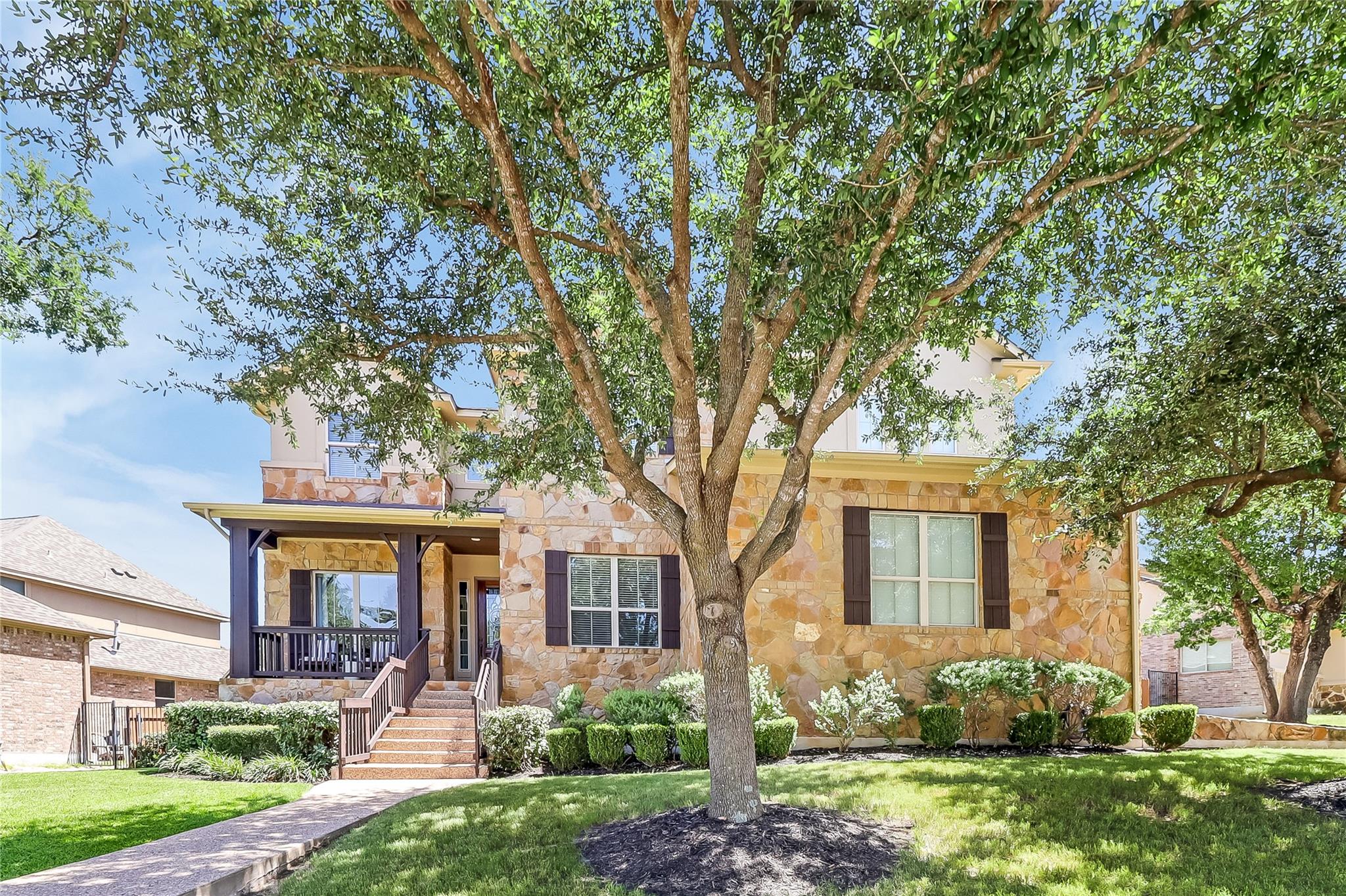 312 Bluff Point BND
