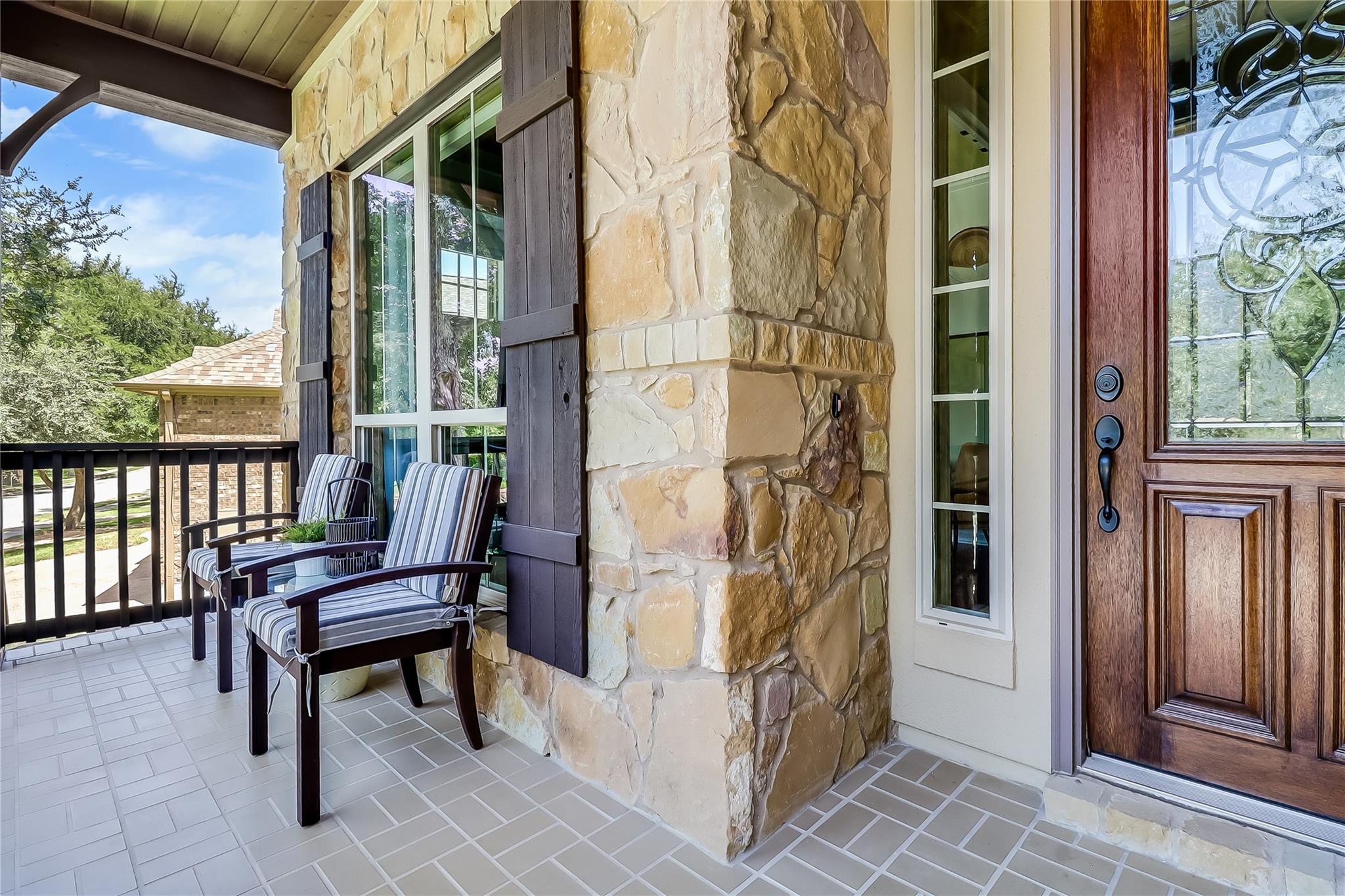 312 Bluff Point BND