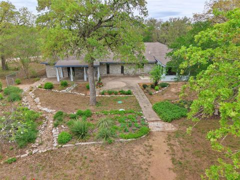 Photo of 161 Shady Oaks LOOP, Cedar Creek, TX 78612 (MLS # 9900553)