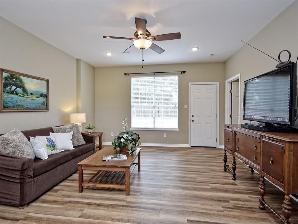 600 Grand Prairie CIR