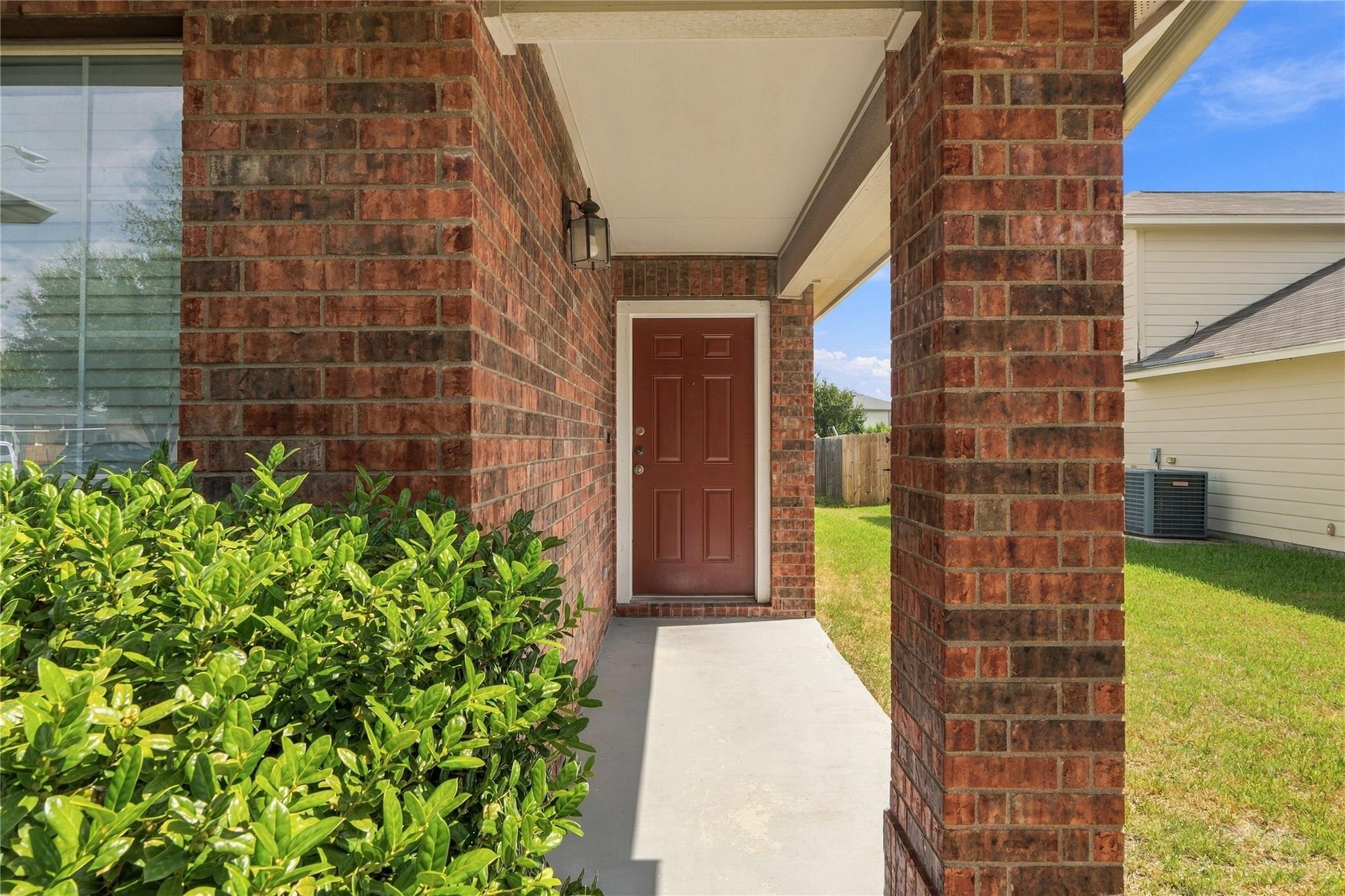 405 Bandara Woods BLVD