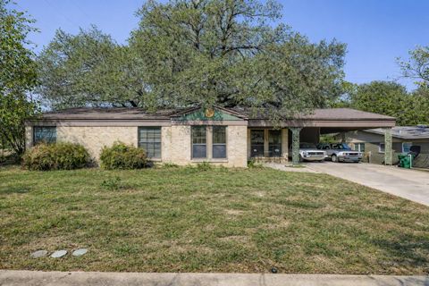 Photo of 5702 Fairlane DR, Austin, TX 78757 (MLS # 2932918)