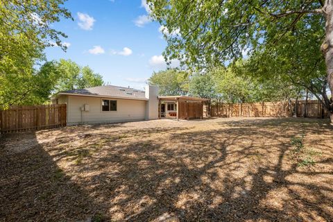 Tiny photo for 1400 Cripple Creek DR, Austin, TX 78758 (MLS # 5788504)