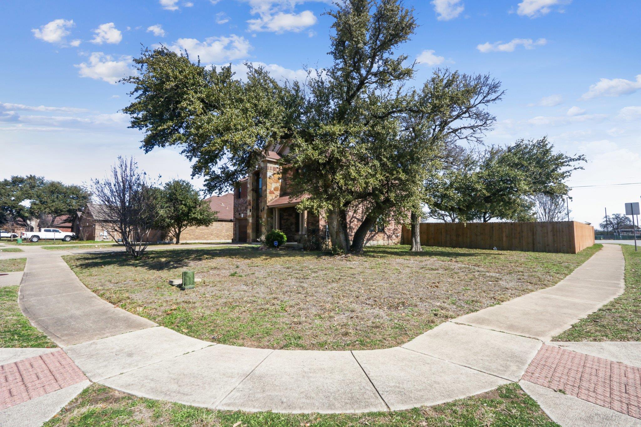 304 Gold Star DR