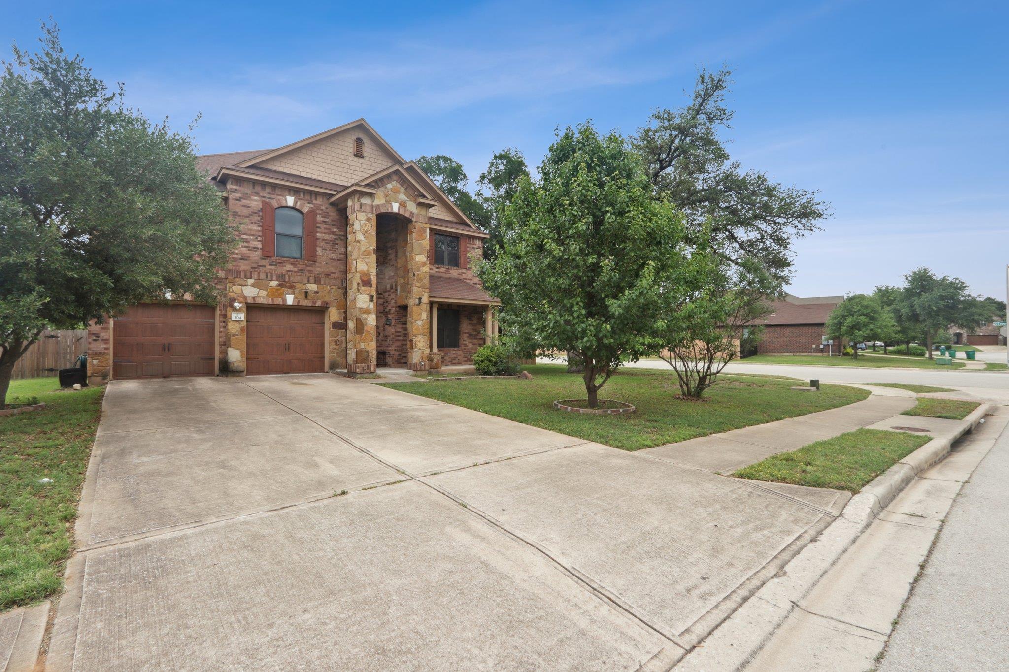 304 Gold Star DR