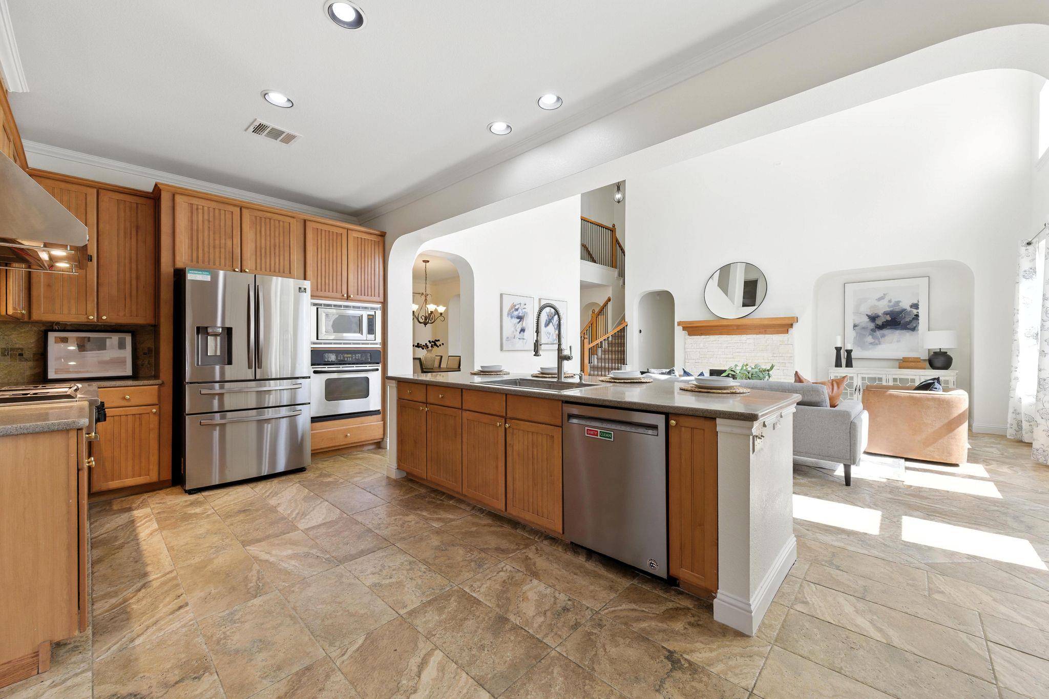 1331 Anna CT