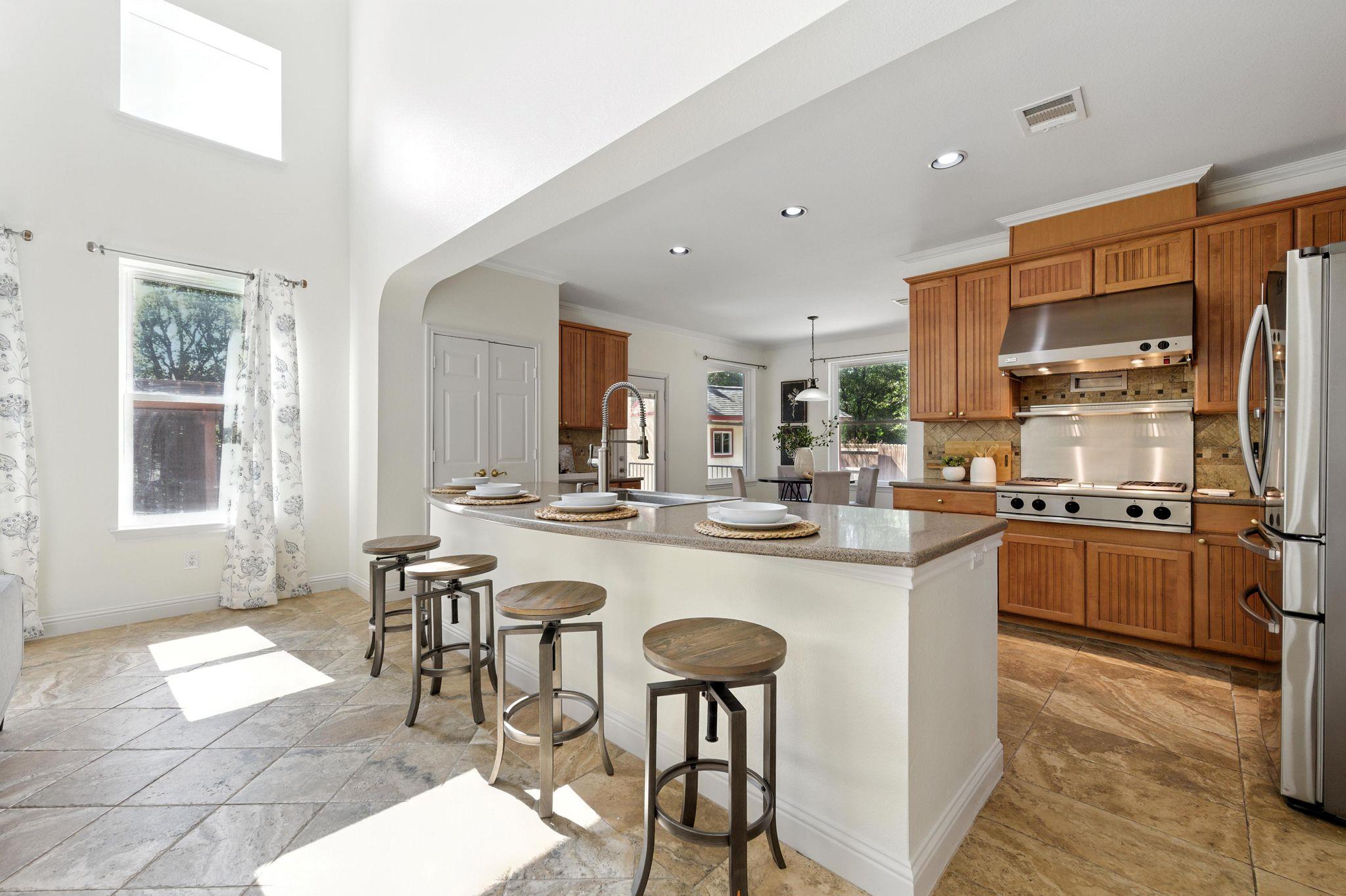 1331 Anna CT