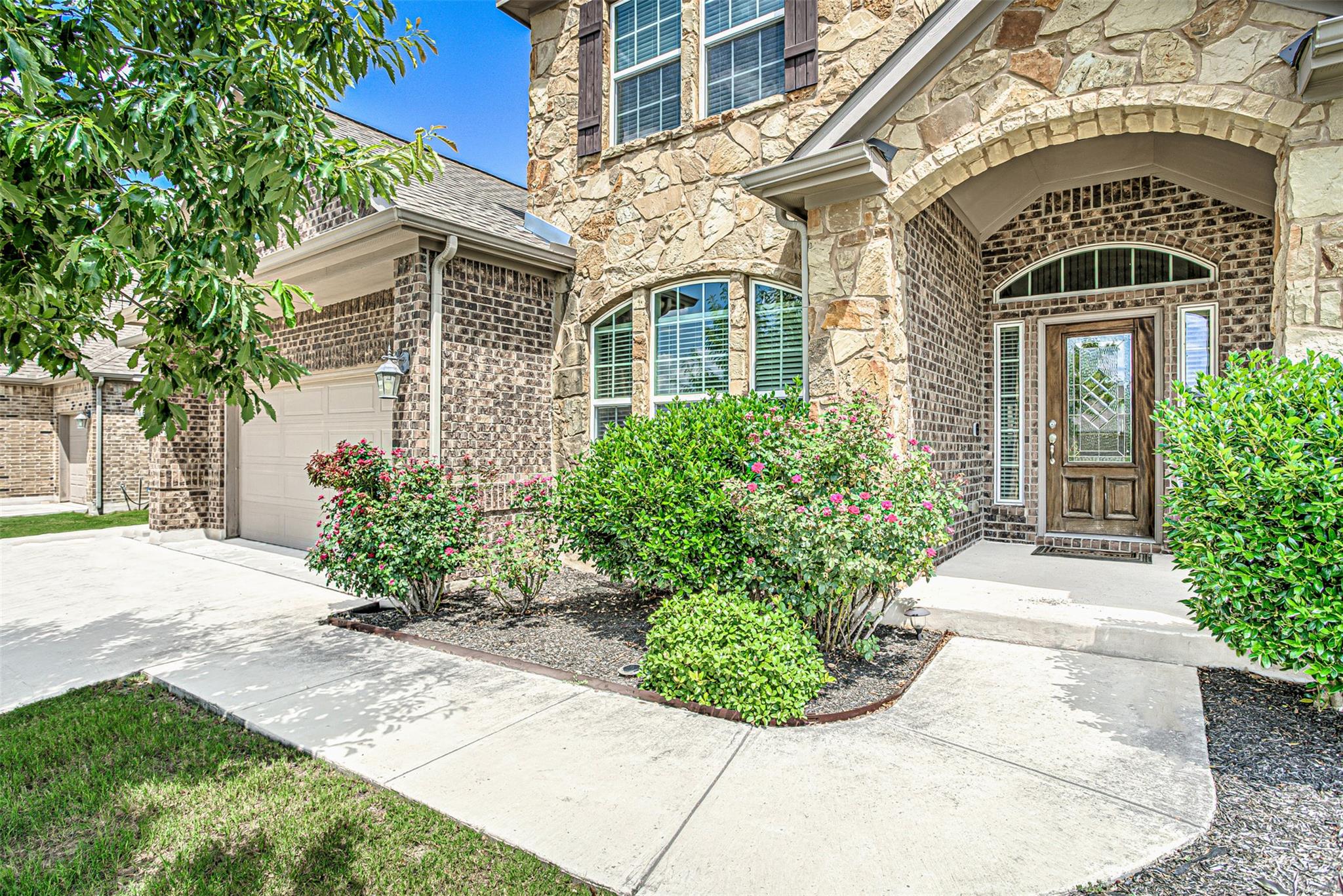 536 Middle Brook DR