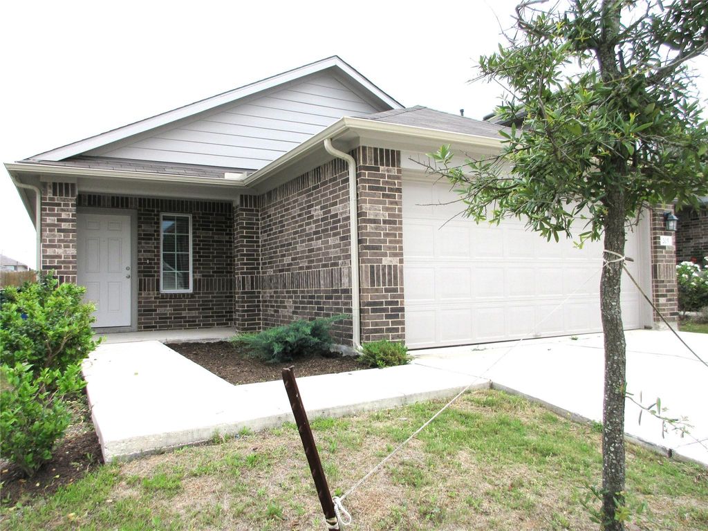 Photo of 205 Granary DR, Kyle, TX 78640 (MLS # 4564324)