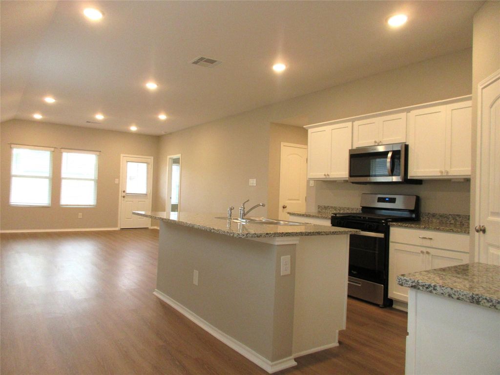 Photo of 205 Granary DR, Kyle, TX 78640 (MLS # 4564324)