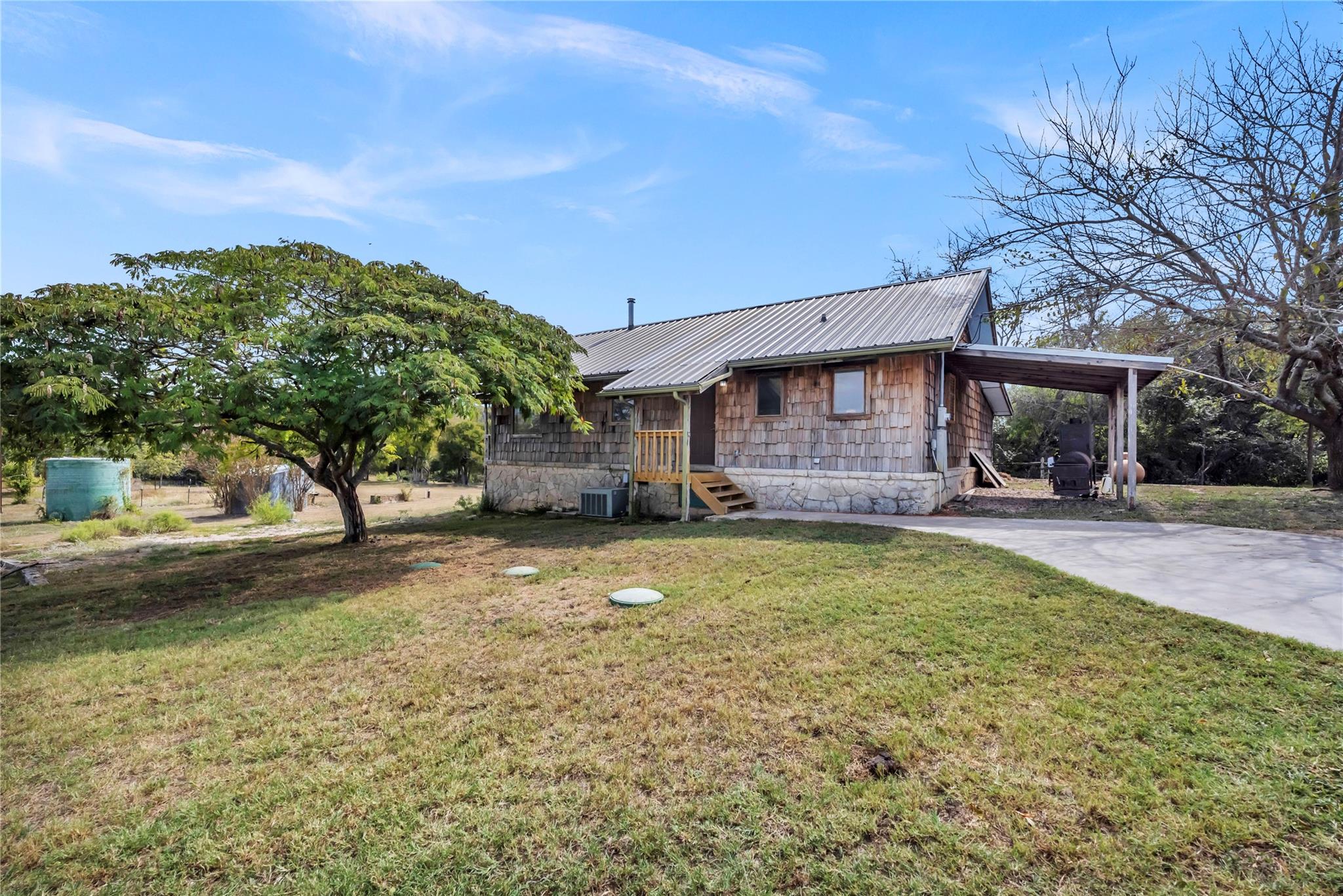 711 County Road 200D