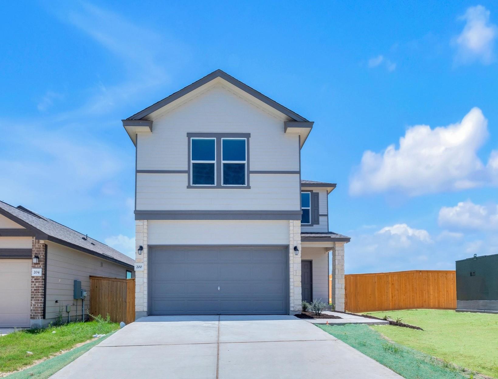 200 Lucky Texan RD